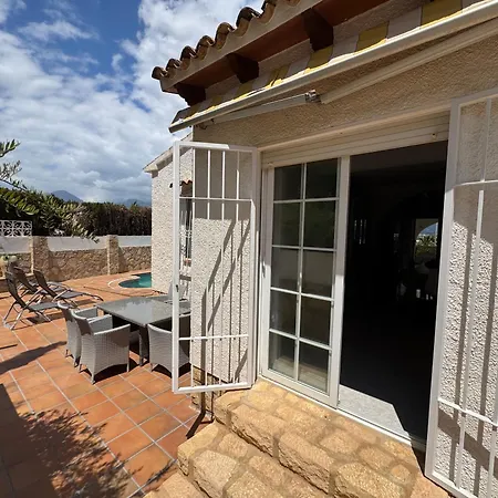 בית נופש Albir Casa Celeste אלביר